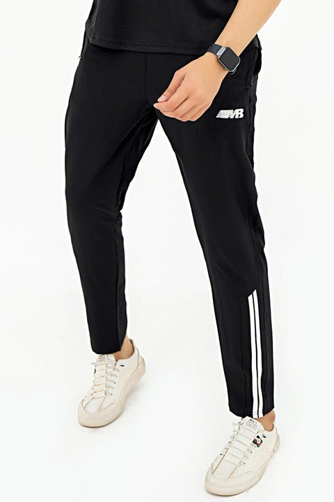 M - Woven Trouser - Black